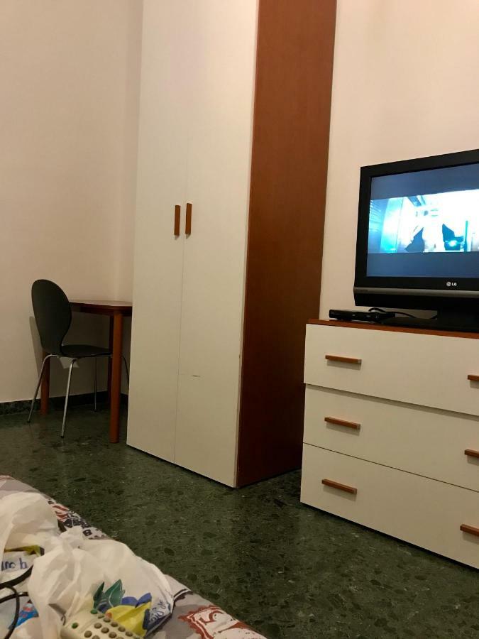 Centrum Rooms Cagliari Buitenkant foto
